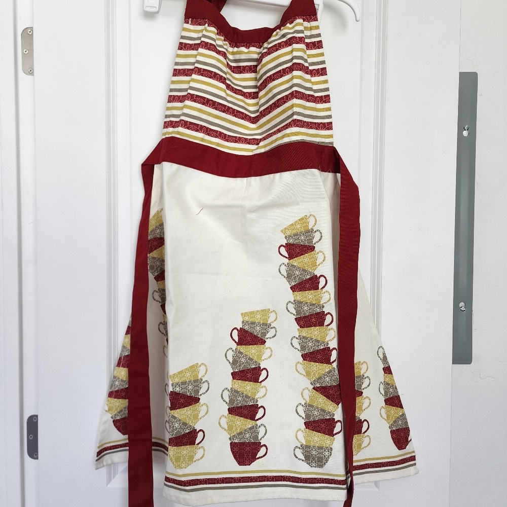 Teacup apron